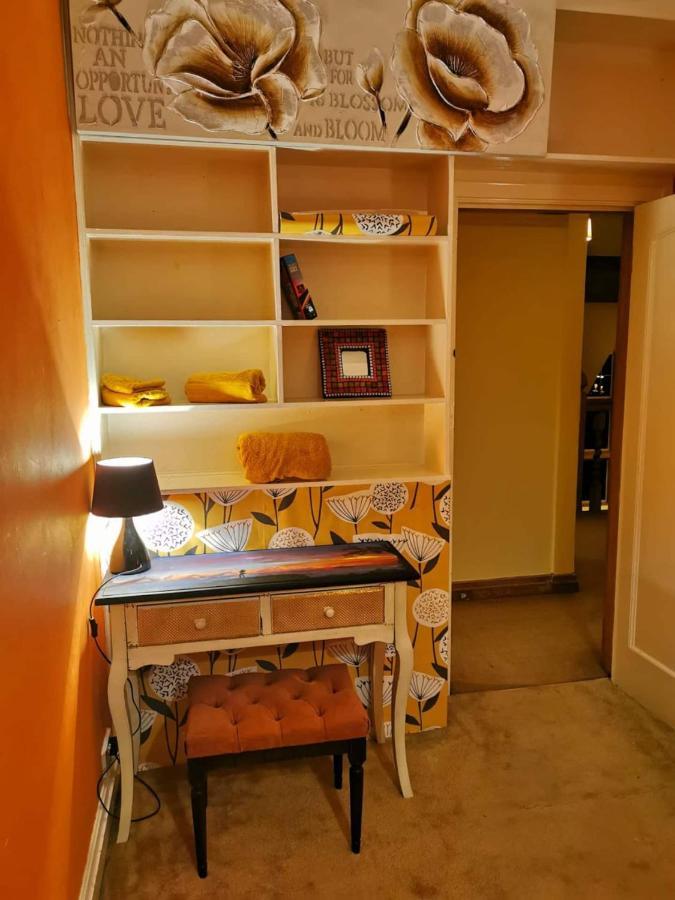 Peaceful Retreat Hideaway Surrey Apartment Esher Ngoại thất bức ảnh